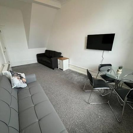 City Center Gem- Flat For 6 In Sheffield Gs404 Kültér fotó