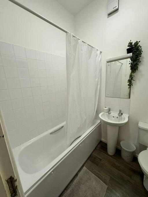 City Center Gem- Flat For 6 In Sheffield Gs404 Kültér fotó